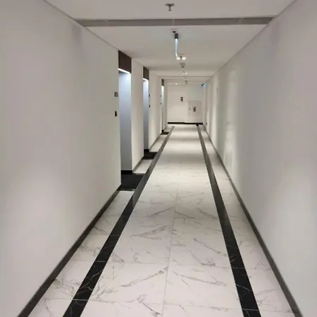 Hanza Tower Luxury Jacussi & Pool & Sauna